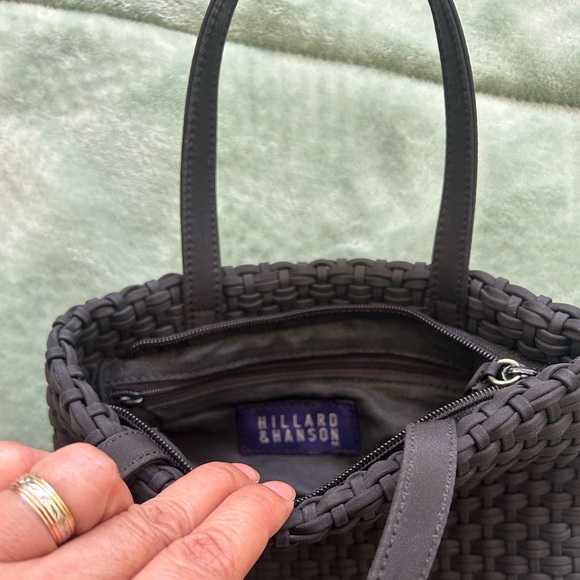 Hillard & Hanson Black Woven Tote - Picture 4 of 8